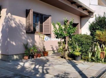Casa · 200m² · 4 Quartos · 4 Vagas · Casa de 4 dormitórios no bairro Santa Rosa de Lima