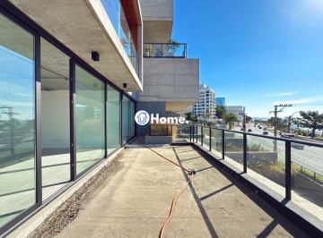 Apartamento · 230m² · 3 Quartos · 4 Vagas · Belíssimo apartamento com projeto diferenciado e vista deslumbrante para o pôr d
