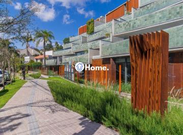 Apartamento · 237m² · 3 Quartos · 3 Vagas · Apartamento com terraço e piscina no Capitulo 1
