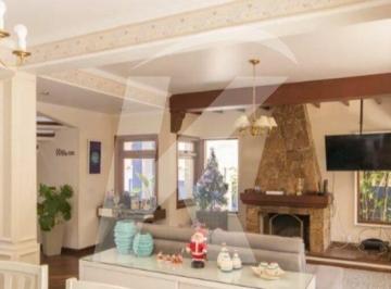 Casa · 300m² · 4 Quartos · 4 Vagas · Casa em Condomínio fechado com 4 quartos, 1 suíte, sala ampla e 4 vagas na Vila Albertina
