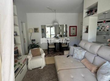 Apartamento · 55m² · 1 Quarto · 1 Vaga · Apartamento com 1 dormitório e churrasqueira no terraço, todo reformado, 1 vaga de garagem.