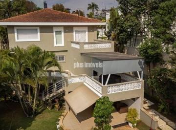 Casa · 510m² · 4 Quartos · 6 Vagas · Casa em Rua Exclusiva Fechada 4 Suites 6 Vagas no Morumbi