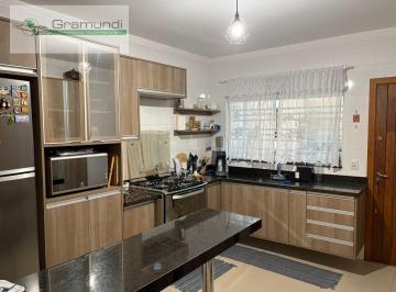 Casa · 109m² · 3 Quartos · 2 Vagas · Sobrado à Venda no Bosque da Saúde – 3 Dormitórios, Suíte, Área Gourmet e 2 V...