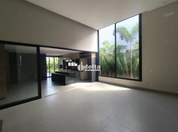 Casa · 253m² · 5 Quartos · 4 Vagas · Casa em condomínio com 5 suítes disponível para locação no bairro Nova Uberlândia em Uberlândia-MG