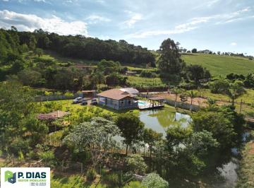 Rural · 3492m² · 4 Quartos · 10 Vagas · Chácara em Pinhalzinho com perfil de sítio: puro sossego