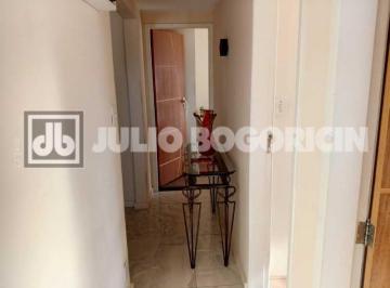 Apartamento · 62m² · 3 Quartos · 1 Vaga · excelente apto , 3 uartos, dependência completa, vaga, portaria