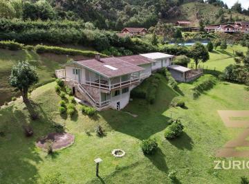 9dc6d65508985b3b90a5cbd95427b9b7e019a3f8 · Casa à venda, 268 m² por R$ 850.000,00 - Parque das Águas Claras - Campos do Jordão/SP