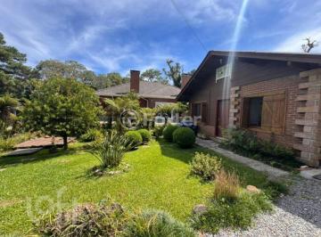 c32dcd28 · Casa, 2 dormitórios, 150 m², em Alpes Verdes