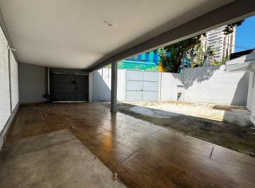 96a557cb54676d5e28a41a0ed076e654342737f4 · Casa com 7 salas para alugar, ideal para empresas, clinicas, escolinhas e outros comércios! São 300