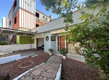 casa-a-venda-em-porto-alegre-partenon-com-3-quartos-11074143849a161bf515c5072e5e101f2345.jpeg · Casa à venda em Porto Alegre, Partenon, com 3 quartos, 170m²