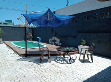 Casa · 180m² · 3 Quartos · 2 Vagas · Casa Sobrado em São João Do Rio Vermelho, Florianópolis