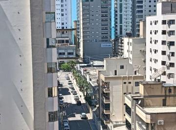Apartamento de 3 quartos, Itapema · Apartamento com 107 m² e 3 quartos à venda na Meia Praia