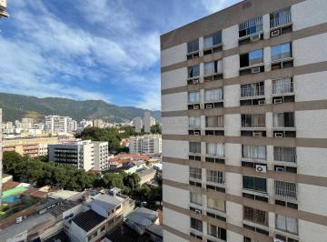 Apartamento · 75m² · 2 Quartos · 1 Vaga · APARTAMENTO A VENDA  NA MELHOR RUA DO BAIRRO DE VILA ISABEL, 2 QUARTOS, LAVABO, COZINHA COM DEPENDÊC