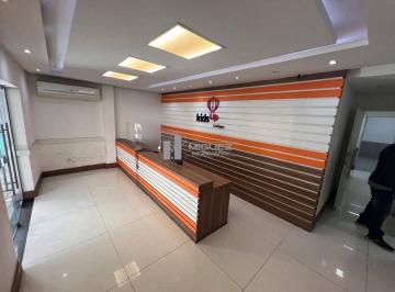 Comercial · 2005m² · Aluguel de Prédio comercial no Méier com 2.005 m²
