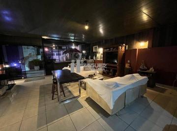 Casa · 140m² · 2 Quartos · 1 Vaga · Tijuca, vendo casa rua do Matoso. 2 quartos, terraço e uma loja enorme no térreo e possibilidades de