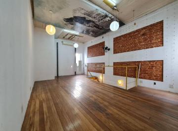 Comercial · 220m² · 3 Quartos · 4 Vagas · Imóvel comercial disponível para locação na Rua Almirante Cochrane