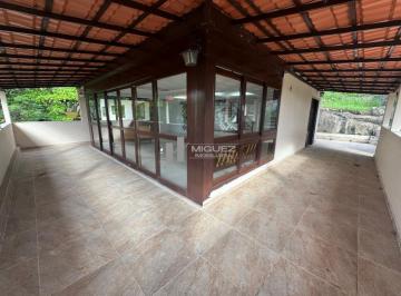 Casa · 340m² · 4 Quartos · 2 Vagas · Linda Casa à Venda, Aproximadamente 340m² Rua Rubineia - Itanhangá - Condomínio Village das Pedras.