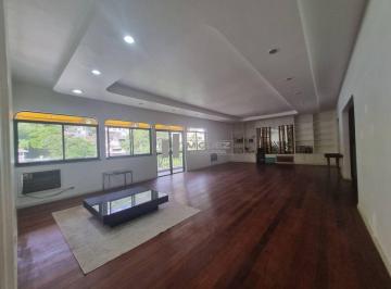 Apartamento · 300m² · 5 Quartos · 3 Vagas · À venda na Tijuca: amplo apartamento de 300m² com 5 quartos, 2 suítes, 5 banheiros, varandas e 3 vag