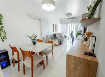 Apartamento · 62m² · 2 Quartos · 1 Vaga · Apartamento à Venda em Vila Isabel - Rua Visconde de Santa Isabel - 2 Quartos - Sol da Manhã - Vaga