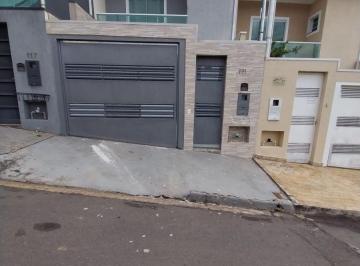 Casa de 3 quartos, Extrema · Casa com 3 quartos e 150 m² à venda em Ponte Nova
