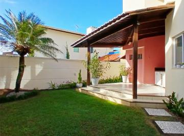 Casa de 3 quartos, Parnamirim · Duplex no Cond. Verdes Campos c/ 3 suítes (1 master com closet e hidro) e área gourmet