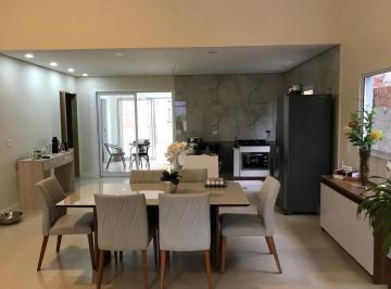 med_2f8abf3d7102fdca97f9c14f17e85c6a.jpg · Casa com 2 dormitórios à venda, 139 m² por R$ 899.000,00 - Condomínio Terras do Vale - Caçapava/SP