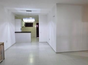 Casa · 94m² · 3 Quartos · 2 Vagas · Casa plana com 3 quartos à venda, na Maraponga, vizinha ao Carajás home center.