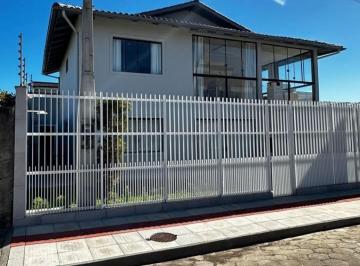 Casa de 9 quartos, Laguna · Casa de 600 m² com 9 quartos à venda em Mar Grosso