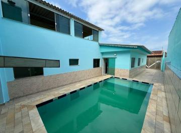 Casa de 3 quartos, Itanhaém · Casa na praia com piscina e 3 quartos em Itanhaém.