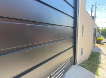 Casa · 81m² · 3 Quartos · 2 Vagas · Casa à venda em Indaiatuba, Jardim Regina, com 3 quartos, com 81 m²
