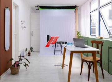 Comercial · 42m² · 1 Vaga · Sala Comercial a venda Centro de Florianopolis.