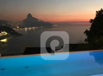 Casa · 638m² · 4 Quartos · 3 Vagas · Casa 700m² 4 suites com vista cinematográfica no Joá