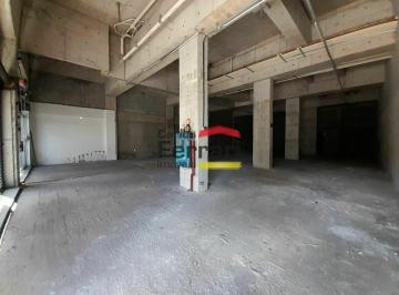 Comercial · 370m² · 3 Vagas · Loja comercial com 370mts e 3 vaga próximo ao metro parada inglesa