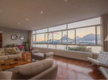 Apartamento · 240m² · 5 Quartos · 1 Vaga · Apartamento de 5 quartos na Lagoa