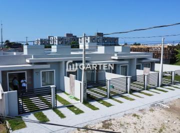 Casa · 56m² · 2 Quartos · Casa com 2 quartos próximo da praia em Matinhos