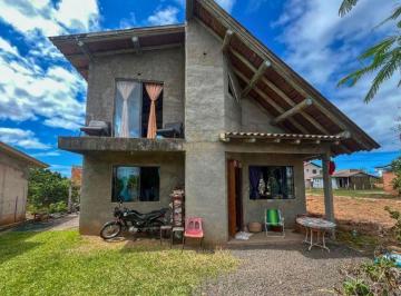 Casa · 80m² · 2 Quartos · 2 Vagas · Casa á venda em Torres com 2 dormitórios