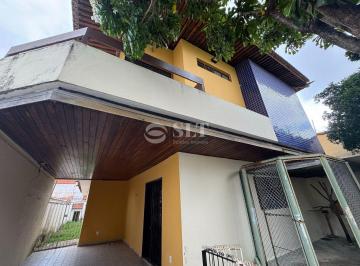 img_9810-17740176031472.jpeg · Casa Lagoa Nova com potencial comercial