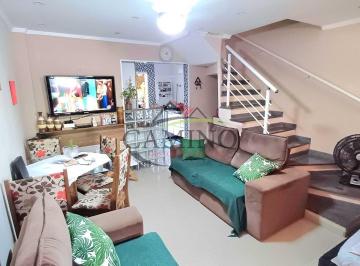 Casa · 71m² · 2 Quartos · 1 Vaga · Sobrado à Venda no Guarujá – 800m da Praia da Enseada | 2 Dormitórios com Suíte e Churrasqueira