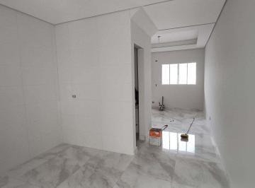Casa · 62m² · 2 Quartos · 1 Vaga · Sobrado com 2 Suítes e ótima localização