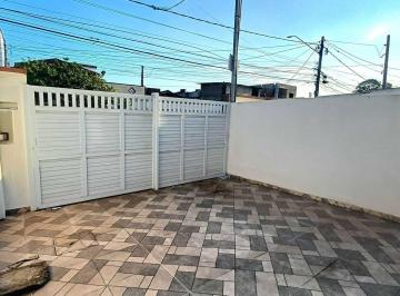 Casa · 60m² · 2 Quartos · 2 Vagas · Lindo sobrado DÚPLEX - Vicente de Carvalho