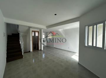 Casa · 90m² · 2 Quartos · 1 Vaga · Sobrado Triplex à venda com 2 suítes, 90 m², Sta Rosa - Guarujá/SP.