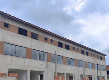 Casa · 100m² · 2 Quartos · 2 Vagas · Triplex Independente no Santa Rosa | 2 Suítes + Garagem Ampla!