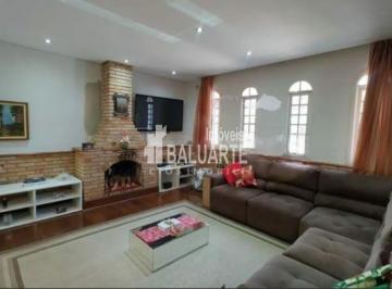 Casa · 206m² · 3 Quartos · 4 Vagas · Interlagos: Bolsão Interlagos: Casa térrea com 3 dormitórios sendo 2 suítes, 4 vagas.