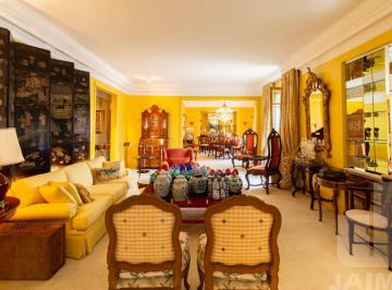 Apartamento · 196m² · 2 Quartos · 1 Vaga · Apartamento 2 dormitórios 1 vaga em Higienópolis