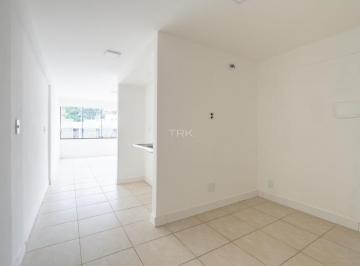Comercial · 31m² · Uma sala para quem atende pessoas, não planilhas.