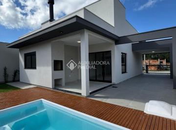 Casa · 150m² · 3 Quartos · 2 Vagas · Casa Alto Padrão com Piscina no Bosque de São José