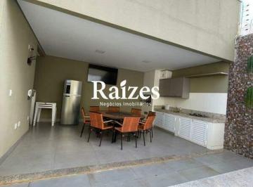 Casa · 210m² · 4 Quartos · 5 Vagas · Casa de Luxo Mobiliada com Conforto e Sofisticação Próximo ao Parque do Sabiá, bairro Gran Ville Ube