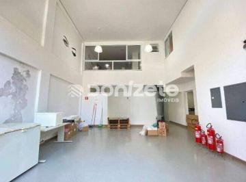 Comercial · 321m² · 3 Vagas · Galpão para Aluguel em Campestre, Santo André — 321 m², 3 Vagas, Pronto para Uso