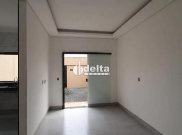 Casa · 125m² · 3 Quartos · 2 Vagas · Casa com 3 quarto sendo 1 suíte disponível para Venda no bairro Jardim Brasília em Uberlândia-MG