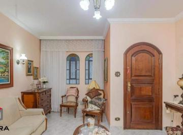 Comercial · 117m² · 2 Quartos · 1 Vaga · Casa em Vila Gumercindo com 117m²